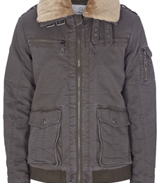 市场上装-夹克-时尚男装夹克