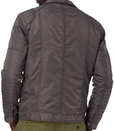 市场上装-夹克-时尚男装夹克