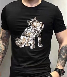 市场上装-T恤-时尚男装t恤