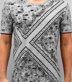 市场上装-T恤-时尚男装t恤