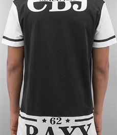 市场上装-T恤-时尚男装t恤