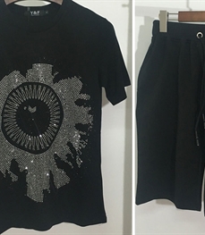 市场上装-套装-休闲男装套装