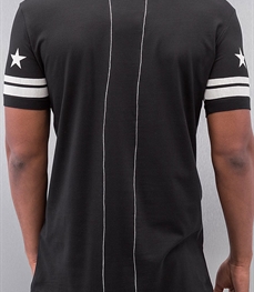 市场上装-T恤-时尚男装t恤