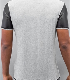 市场上装-T恤-时尚男装t恤