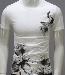 市场上装-T恤-时尚男装t恤