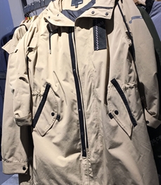 市场上装-中长外套-（实拍）休闲男装中长外套