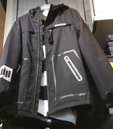 市场上装-中长外套-（实拍）时尚男装中长外套