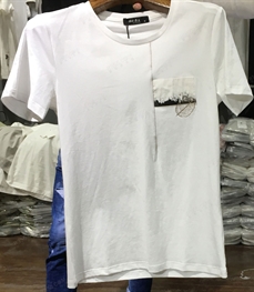 市场上装-T恤-（实拍）时尚男装t恤