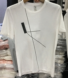 市场上装-T恤-（实拍）时尚男装t恤