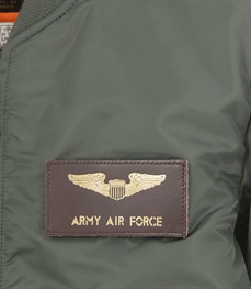 市场上装-夹克-休闲男装夹克