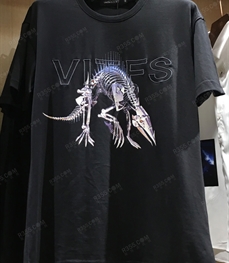 市场上装-T恤-（实拍）休闲男装t恤