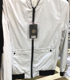 市场上装-夹克-（实拍）时尚男装夹克