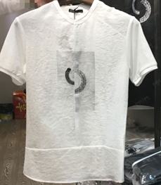 市场上装-T恤-（实拍）时尚男装t恤