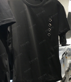 市场上装-T恤-（实拍）休闲男装t恤