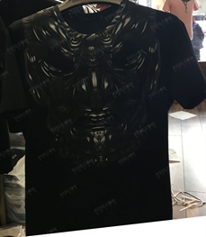 市场上装-T恤-（实拍）时尚男装t恤