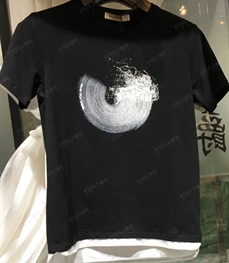 市场上装-T恤-（实拍）时尚男装t恤