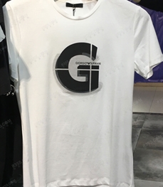 市场上装-T恤-（实拍）时尚男装t恤