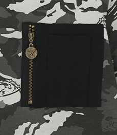 市场上装-T恤-休闲男装t恤