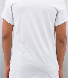 市场上装-T恤-时尚男装t恤