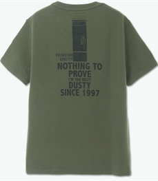 市场上装-T恤-休闲男装t恤