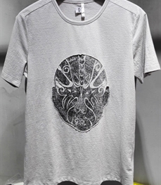 市场上装-T恤-时尚男装t恤