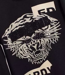 市场上装-套装-休闲男装套装