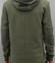 市场上装-卫衣-时尚男装卫衣