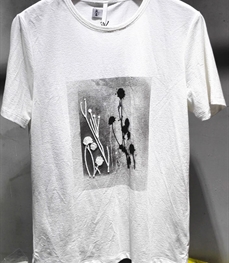 市场上装-T恤-时尚男装t恤