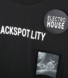 市场上装-T恤-时尚男装t恤