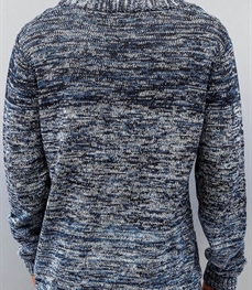 市场上装-毛衫-时尚男装t恤