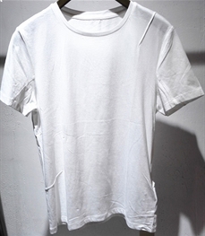 市场上装-T恤-时尚男装t恤