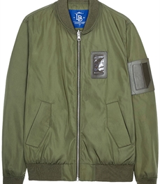 市场上装-夹克-时尚男装夹克