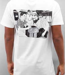 市场上装-T恤-时尚男装t恤