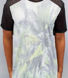 市场上装-T恤-时尚男装t恤