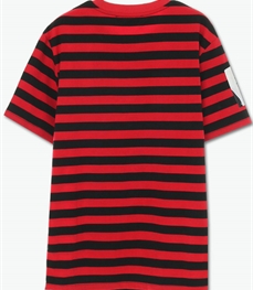 市场上装-T恤-休闲男装t恤