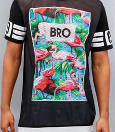 市场上装-T恤-时尚男装t恤