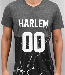 市场上装-T恤-时尚男装t恤