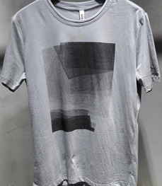 市场上装-T恤-时尚男装t恤