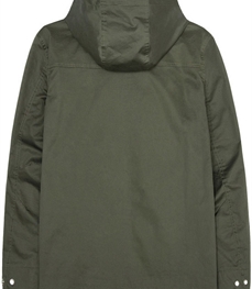 市场上装-夹克-时尚男装夹克