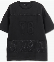 市场上装-T恤-休闲男装t恤