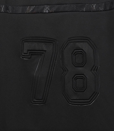 市场上装-T恤-休闲男装t恤