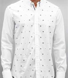 市场上装-衬衫-时尚男装衬衫