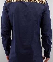 市场上装-衬衫-时尚男装衬衫