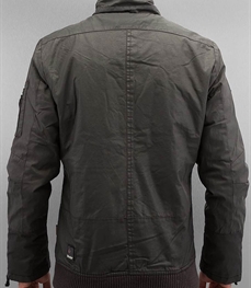 市场上装-皮衣-时尚男装皮衣