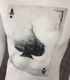 市场上装-T恤-时尚男装t恤