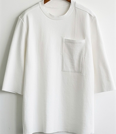 市场上装-T恤-休闲男装t恤