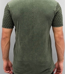 市场上装-T恤-时尚男装t恤