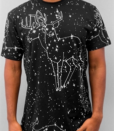 市场上装-T恤-时尚男装t恤