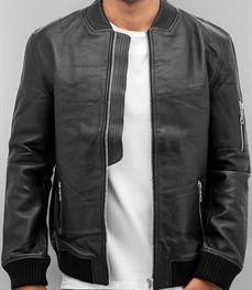 市场上装-皮衣-时尚男装皮衣