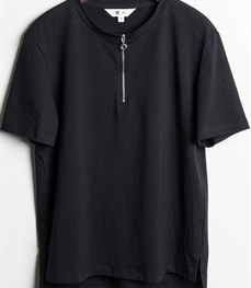 市场上装-T恤-时尚男装t恤